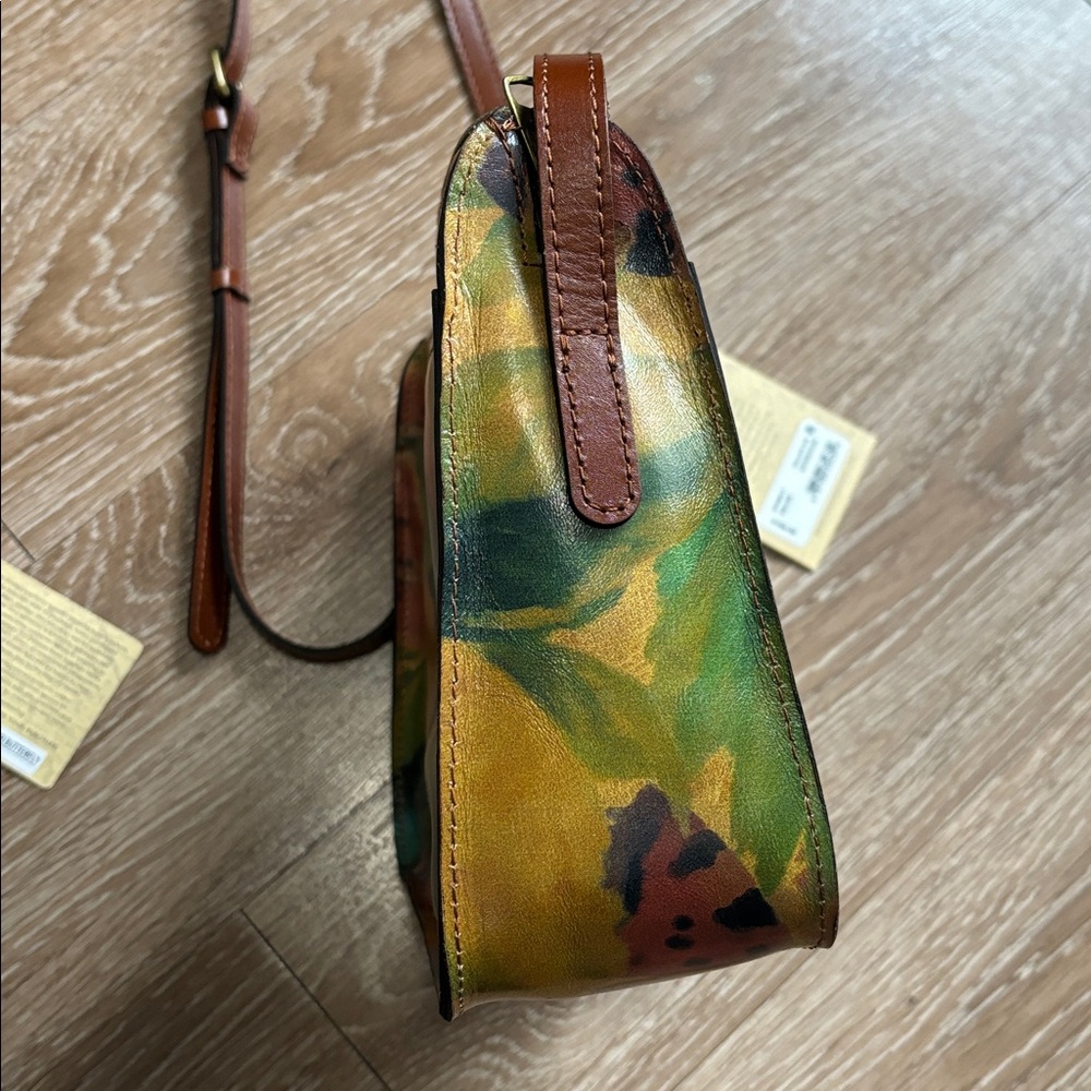 New! Patricia Nash watercolor butterfly Vallata crossbody bag, genuine leather - Picture 15 of 16